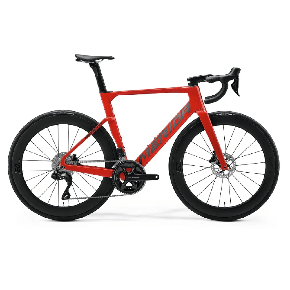Merida Reacto 6000 Disc 2026 carbon aero road bike with Shimano 105 Di2 electronic shifting, Vision SC60 carbon wheels, and Continental Grand Prix TR tyres for racing and endurance cycling.